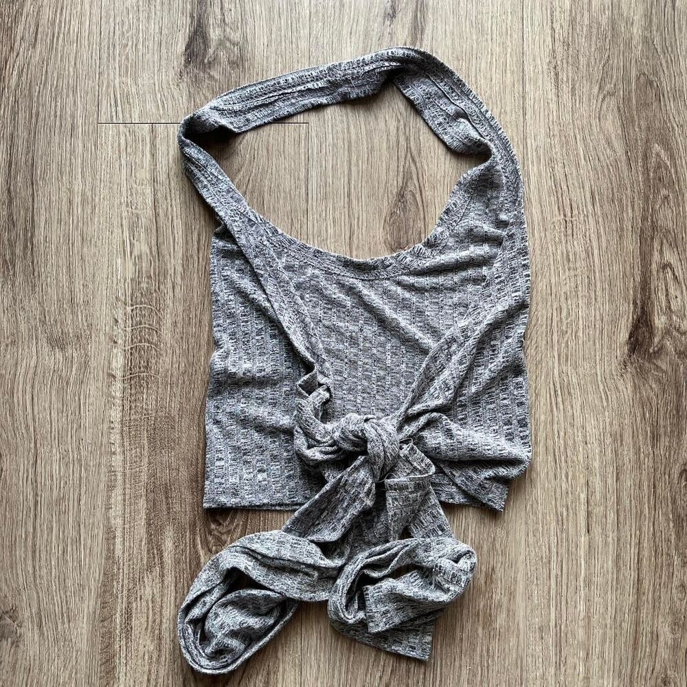 Shein Women's grey halter top with front tie detailing crop top